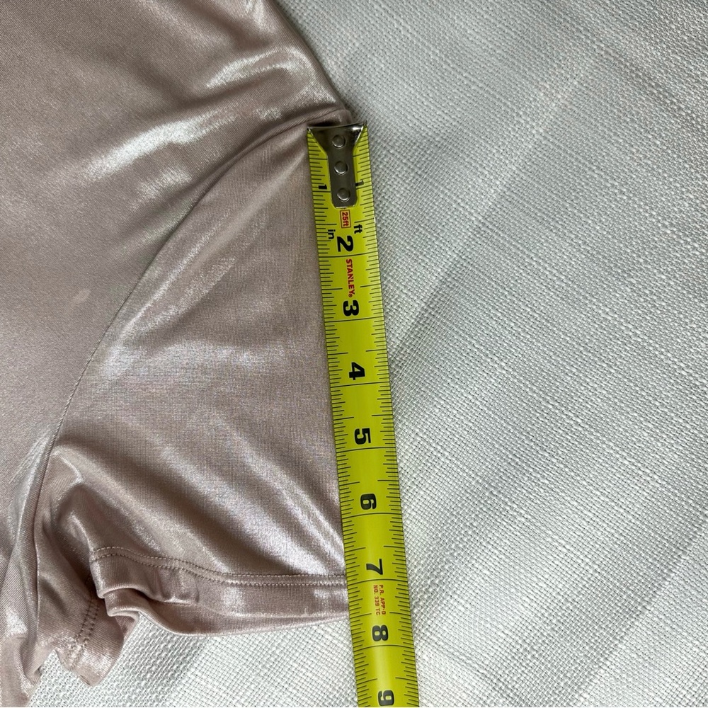 ANNE KLEIN Mock Neck Metallic Soft Pink Satin Short Sleeve Top - Picture 4 of 9